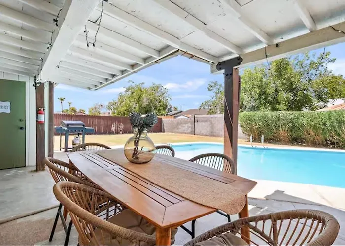 Holiday home Paradise Valley Village With A Large Backyard Pool *
