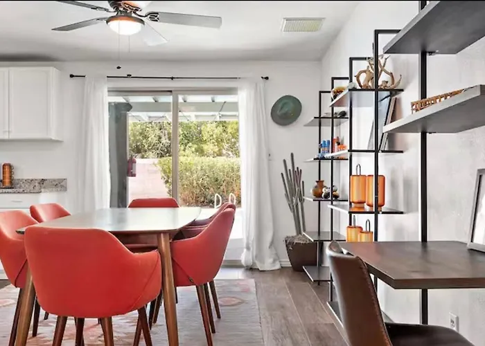 Paradise Valley Village With A Large Backyard Pool * Phoenix